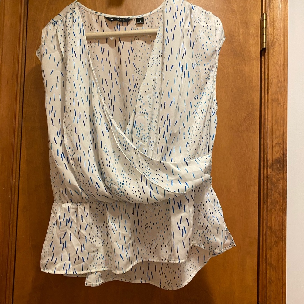 H Halston blue white sleeveless blouse size 12